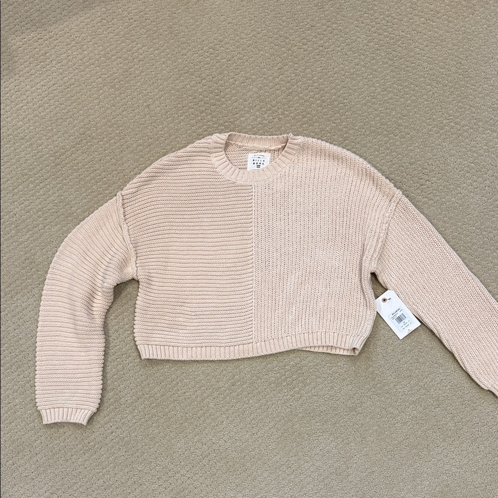 Billabong Women's Tan Crew Neck Sweater